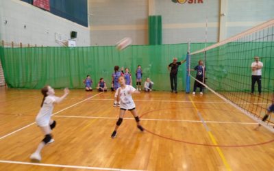 Czwartoklasistki w Półfinałach Mistrzostw Wielkopolski w Minisiatkówce