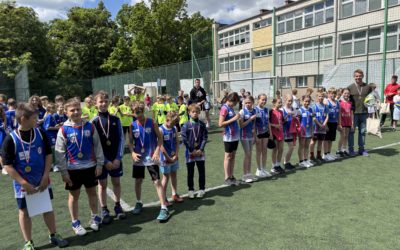 Turniej klas IV w „dwa ognie usportowione”.