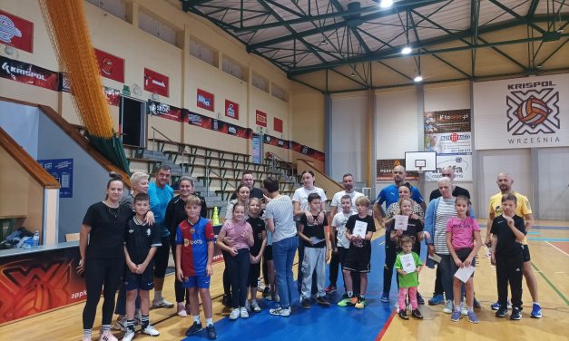 Relacja z Maratoniku Sportowo-Rekreacyjnego dla rodziców i dzieci z klas IV