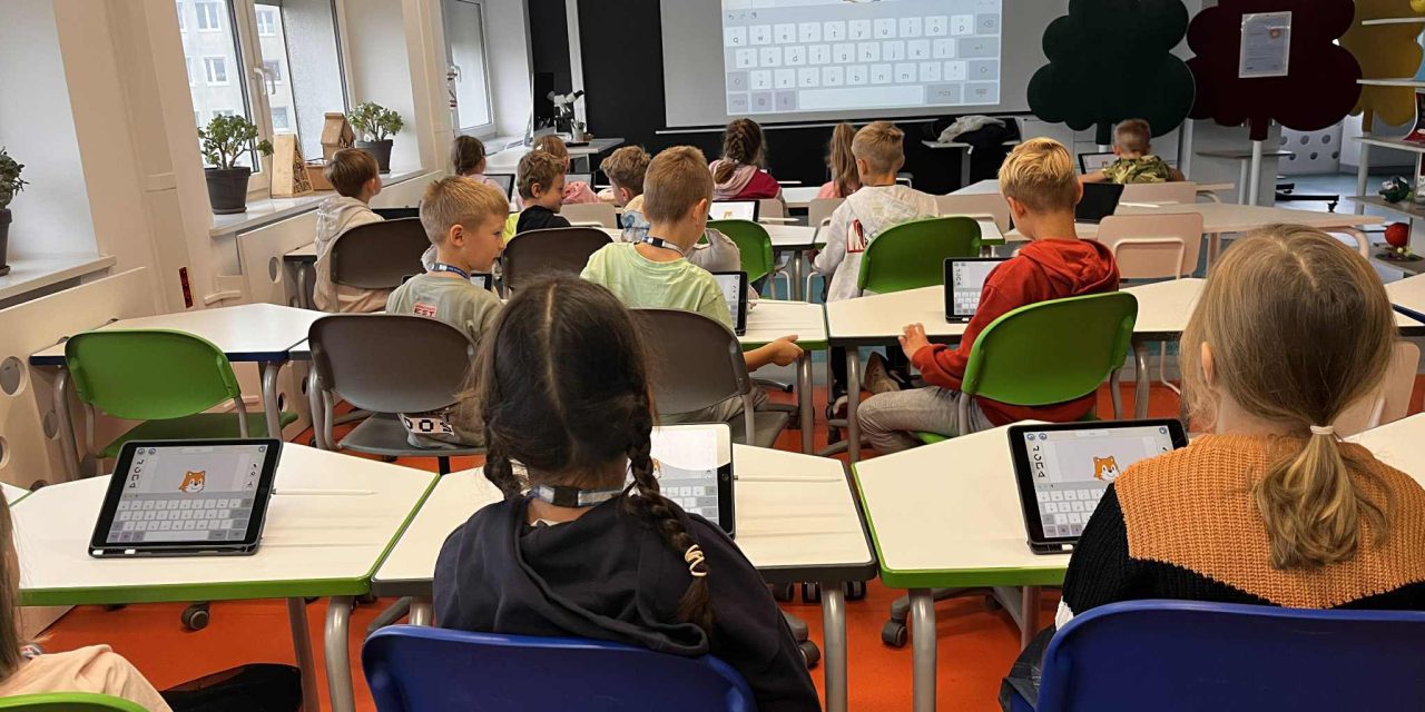 Zajęcia klas 1A i 1B „STEAMowe Przygody Szkolniaka”