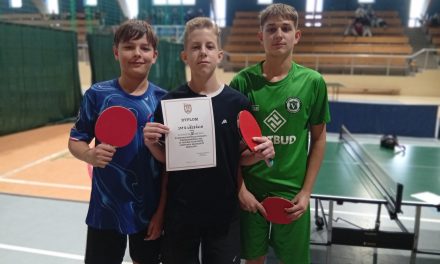 Nasi uczniowie w Mistrzostwach Powiatu Wrzesińskiego  w  Tenisie Stołowym