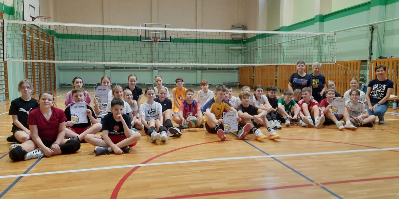 Mistrzostwa Szkoły w Rzucance Siatkarskiej klas V