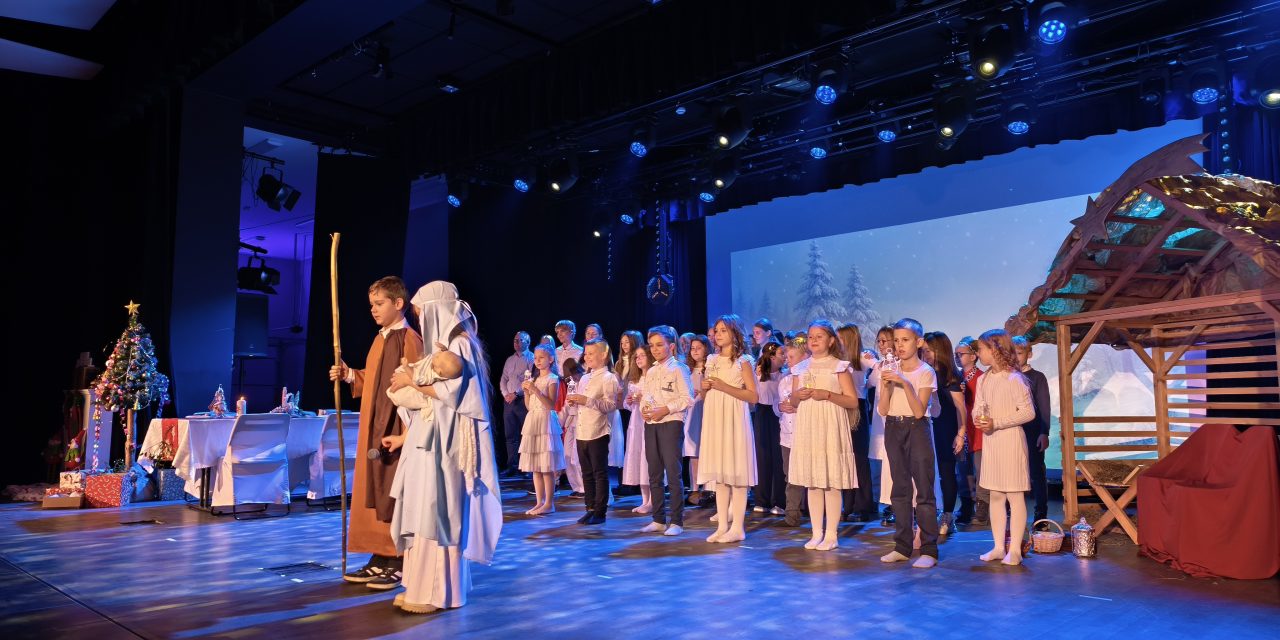 Szkolne jasełka w WOK-u