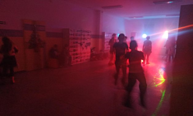 Karnawałowa dyskoteka dla klas 4–6