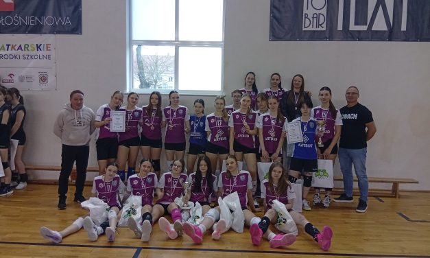 II i III miejsce  naszych siatkarek we Wrzesińskiej Lidze Rekreacyjnej